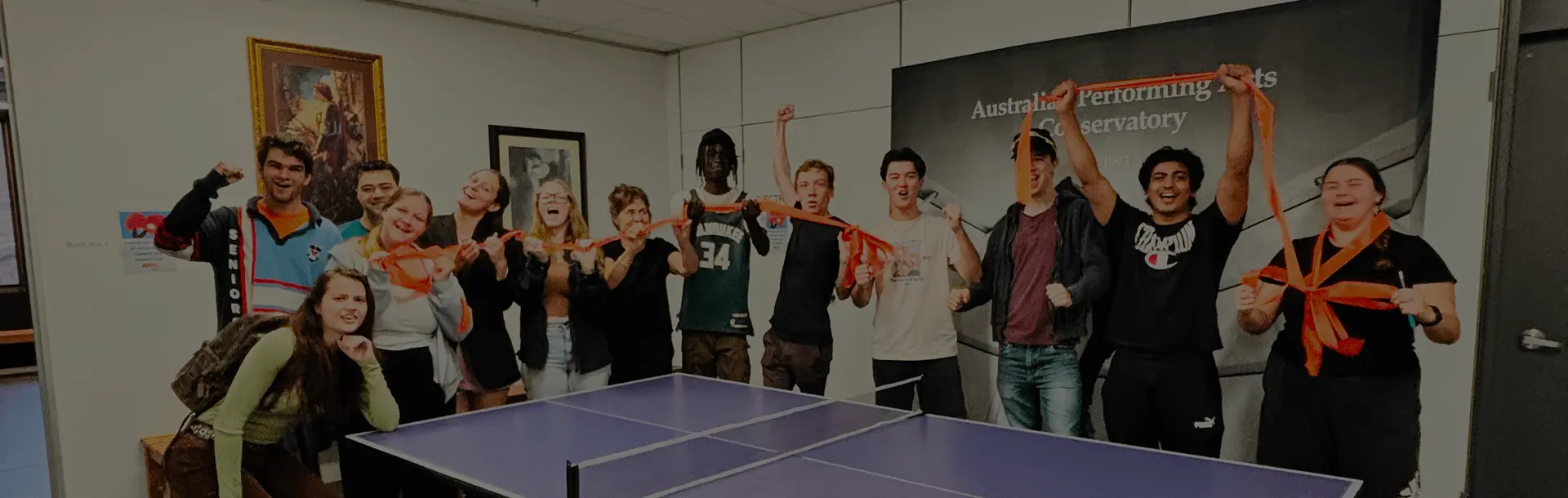Comunidad estudiantil APAC en campus Brisbane — vida universitaria creativa (apac.edu.au)